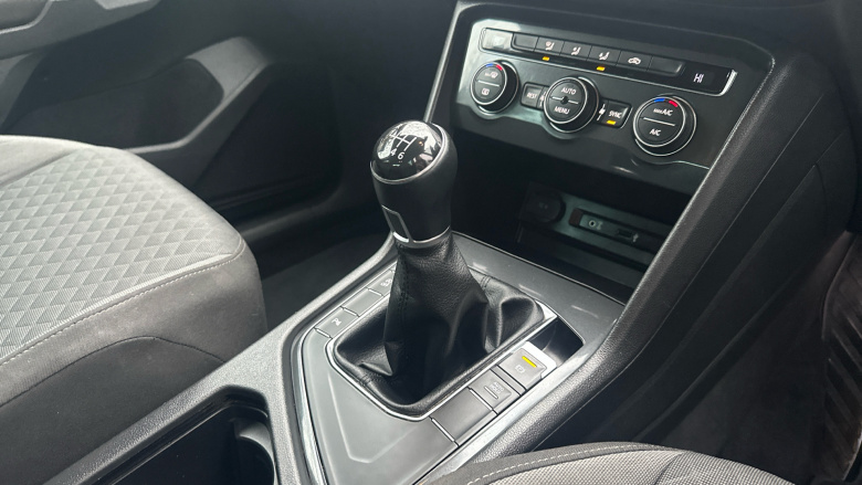 Volkswagen Tiguan 2.0 TDi 150 SE 5dr Diesel Estate